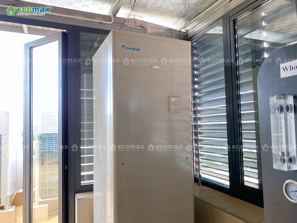 Máy nước nóng trung tâm Daikin kết hợp lọc tổng Clack